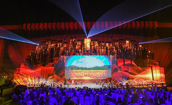 文博中心項目部圓滿(mǎn)完成金雞百花電影節保障任務(wù)