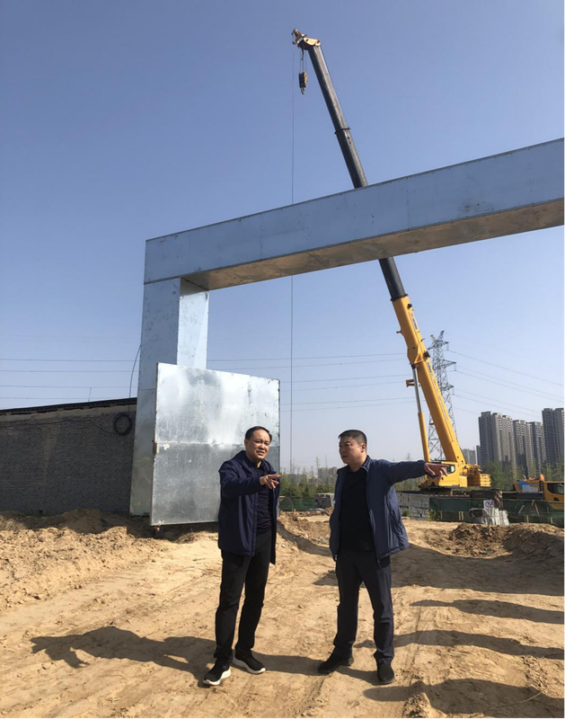 鄭州市建設投資集團有限公司黨委委員、副總經(jīng)理張巖到侯寨新鎮區安置區調研項目建設工作
